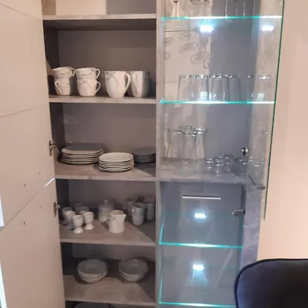 Aschenputtel 阿尔特瑙